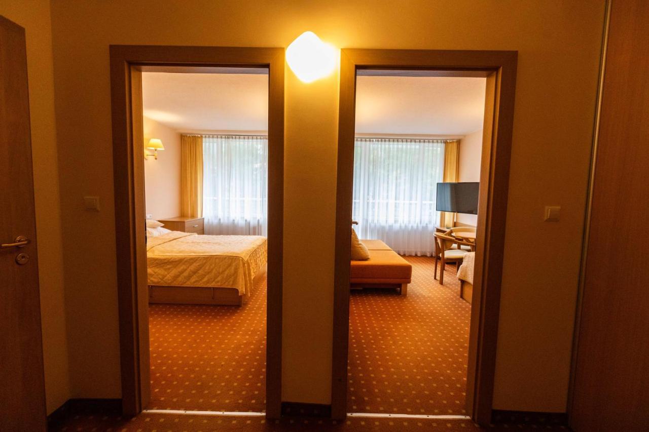 Hotel Perla Poludnia ريترو المظهر الخارجي الصورة
